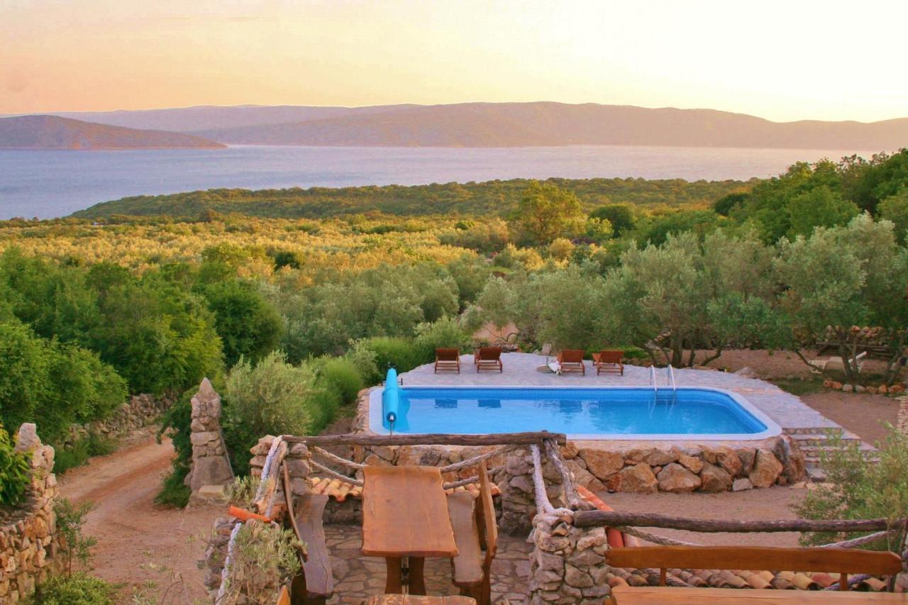 Bed & Breakfast Boutique Agroturizam Sv. Juraj 2*